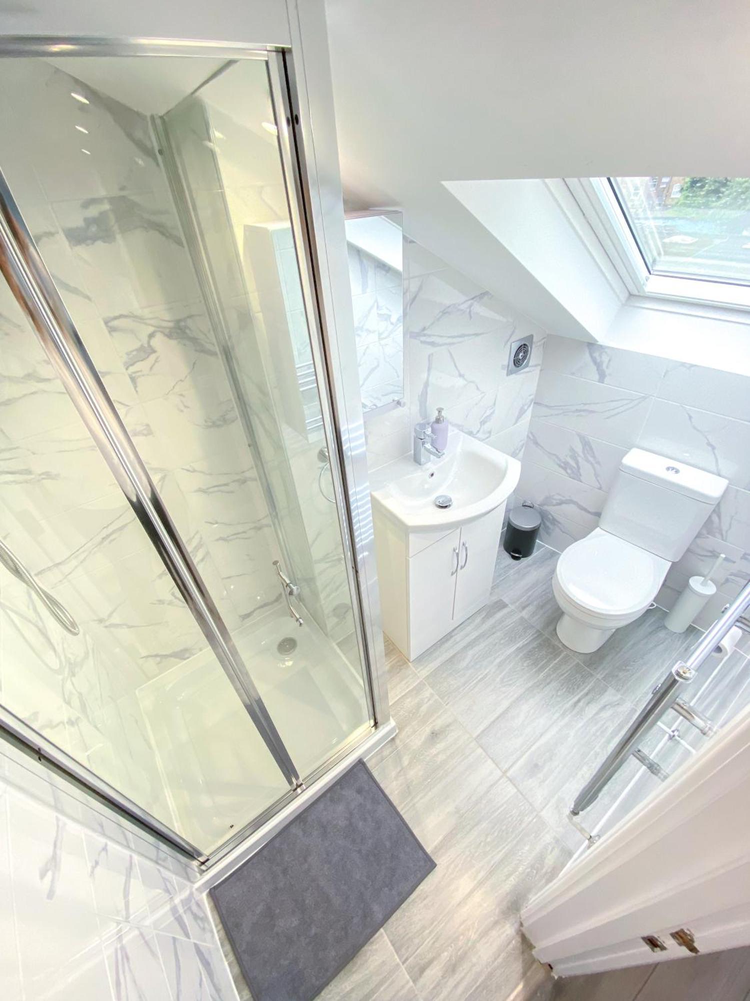Appartement Large 1-bedroom Flat, 5 Guest, - F4